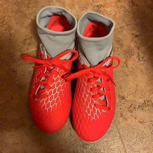 Boys Nike hyper venom soccer cleats